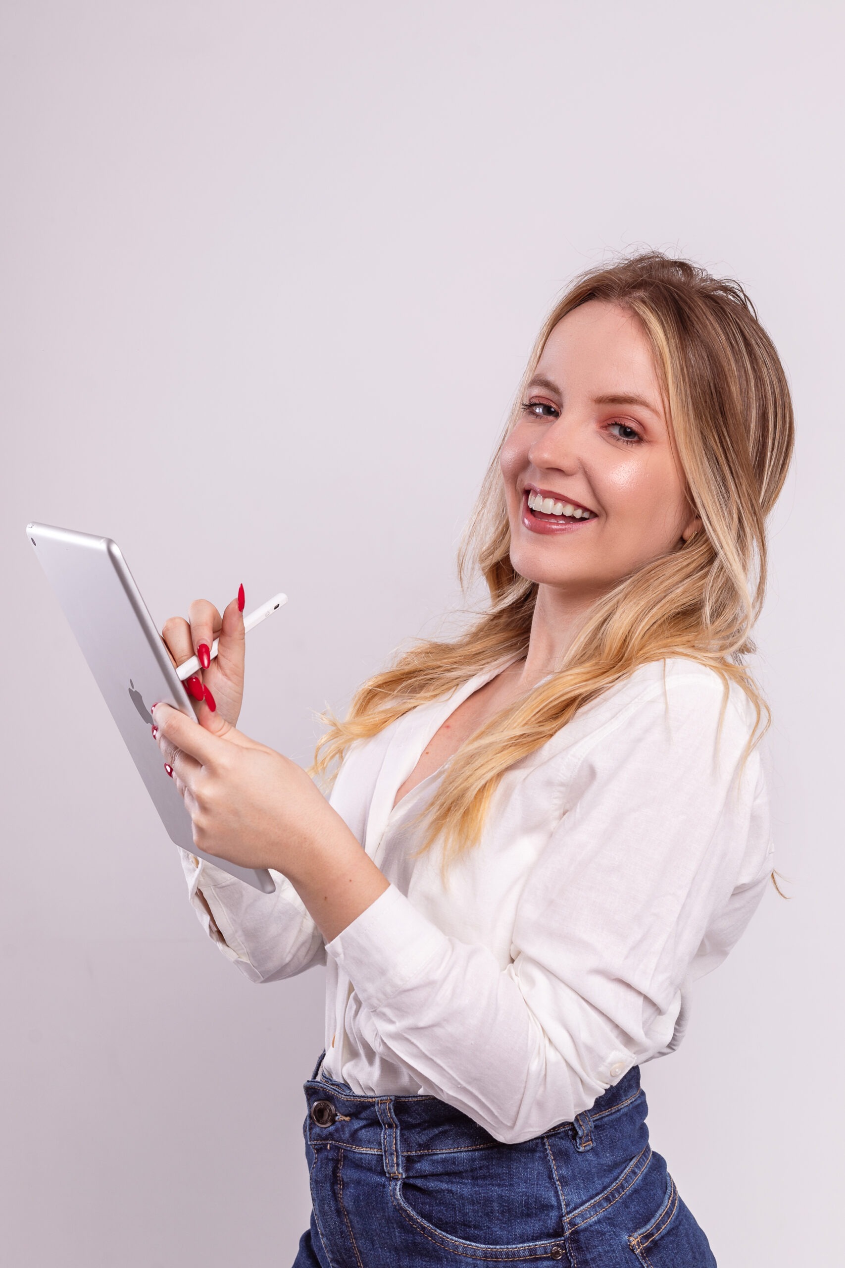 Lori Ottoni, designer de marcas